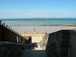  escalier descendant vers la plage de Saint-Enogat
